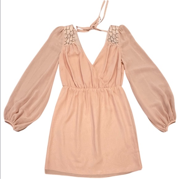 NWT Lipsy Blush Pink Long Sleeve Embellished Shoulder Mini Dress Size 4/Small - Picture 1 of 10